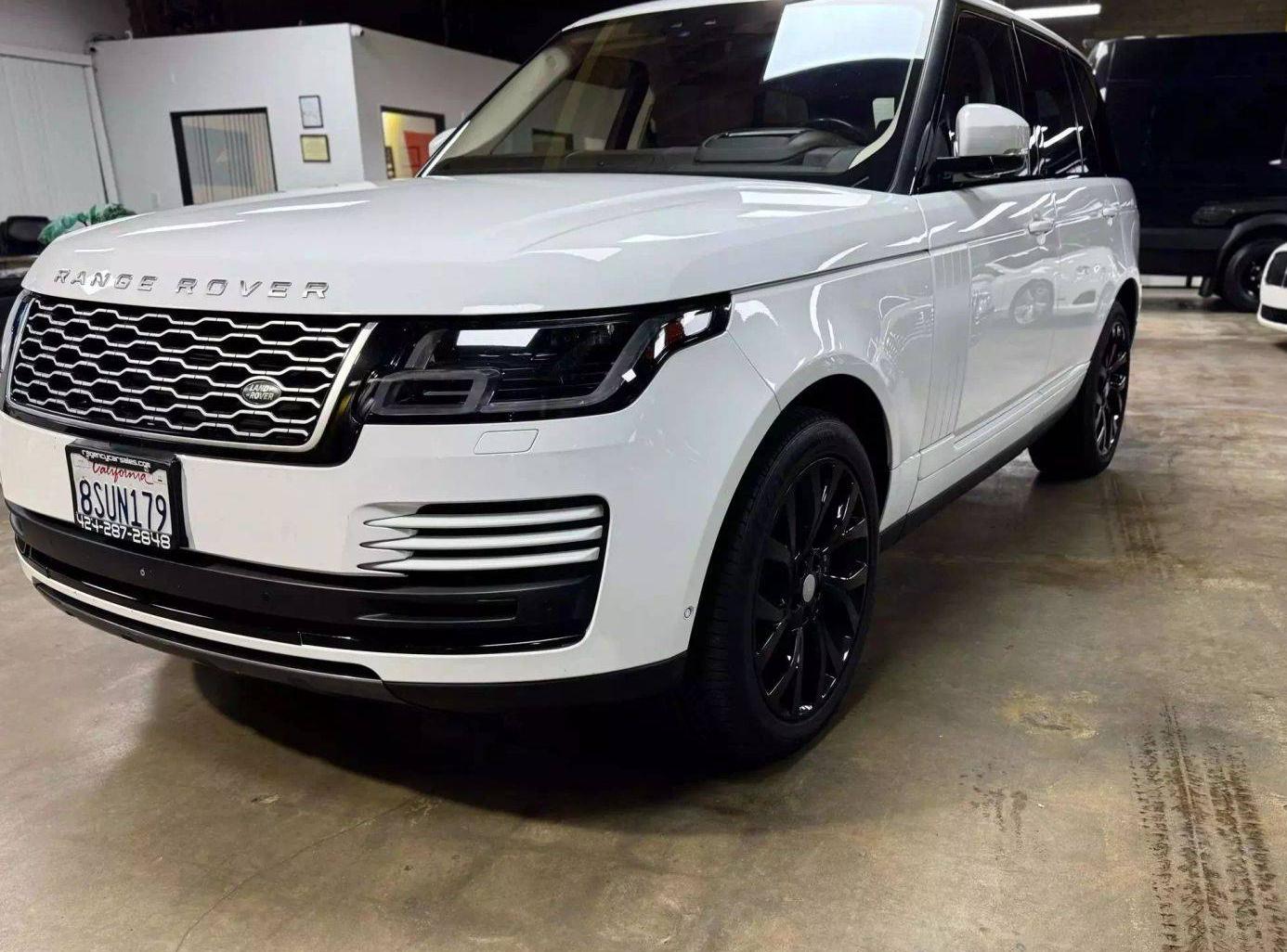 LAND ROVER RANGE ROVER 2018 SALGS2RE3JA382466 image